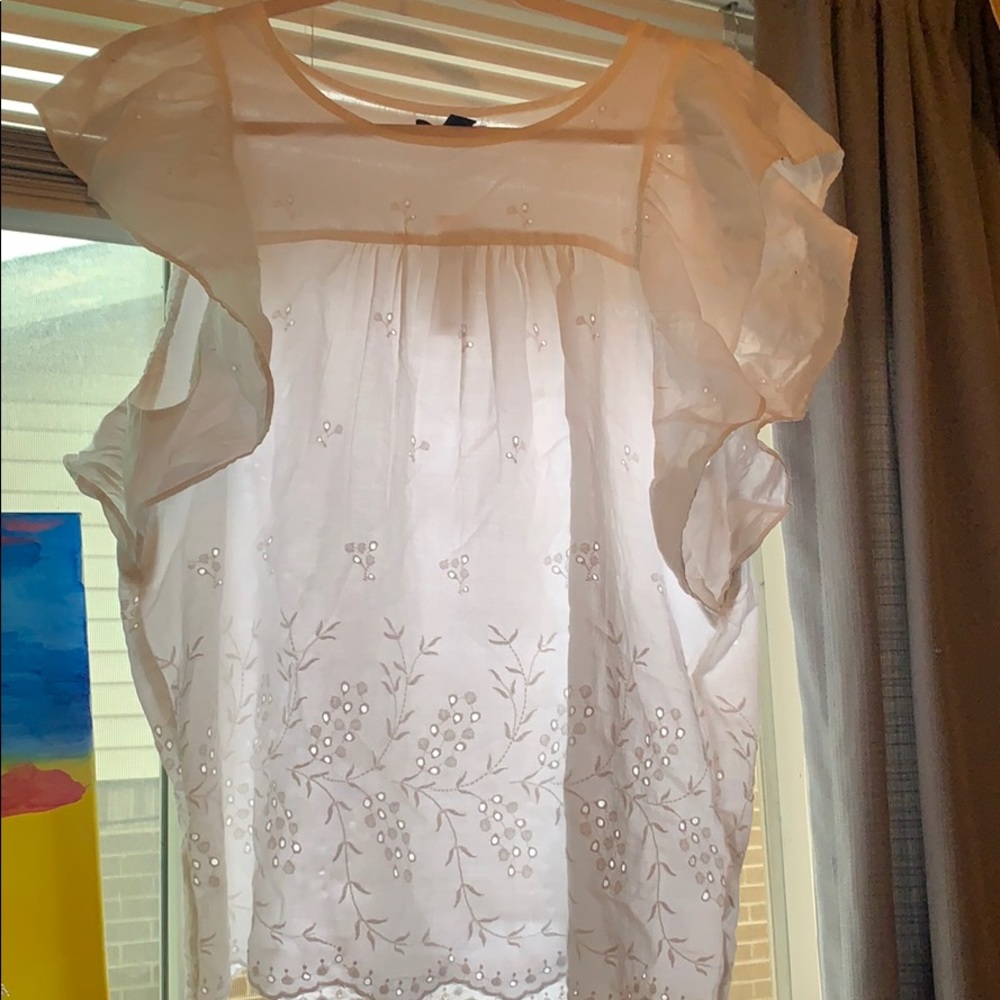 Gap shirt! Brand new never worn but super cute